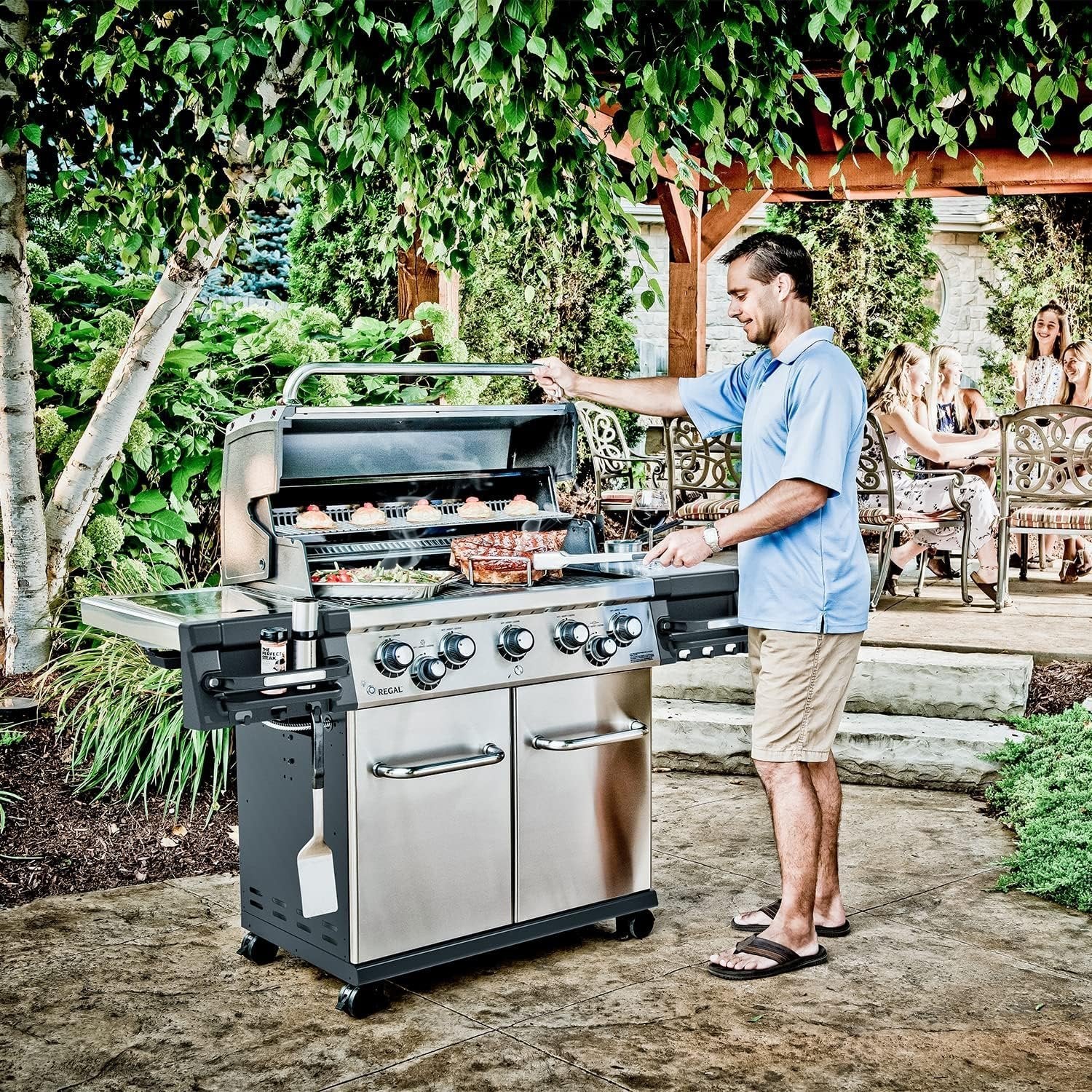 Broil King Regal S 590 Pro Gas Grill BK95834 - Image 10