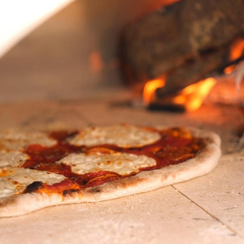 Forno Venetzia Torino 500 62-Inch Outdoor Wood-Fired Pizza Oven – Copper - Image 13